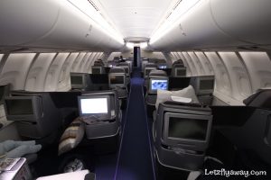 Lufthansa Business Class Boeing 747-800 upper deck configuration