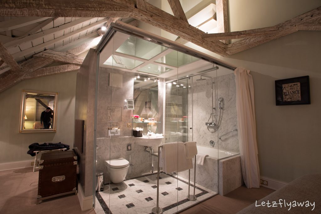 Hotel Le Place d’Armes Luxembourg bathroom