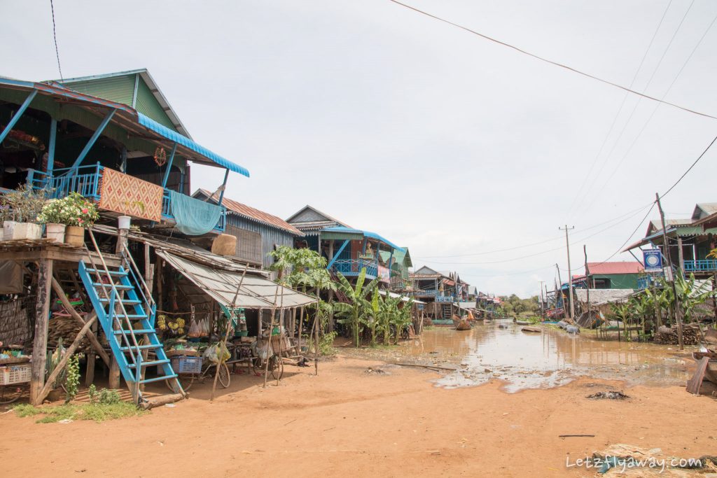 main street floating village of Kamphong Phluk