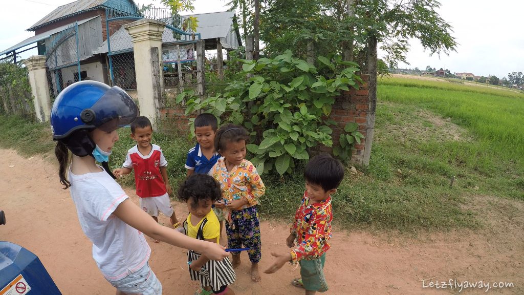 Pens Siem Reap children